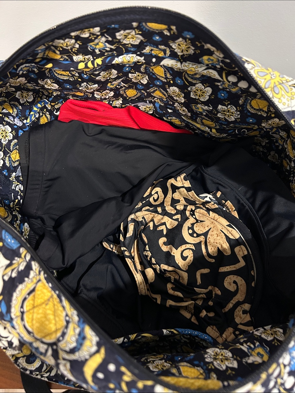 Vera Bradley “Ellie Blue” Retired WeekenderTravel Bag - Picture 8 of 9